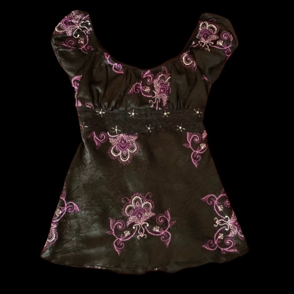 Peasant style top